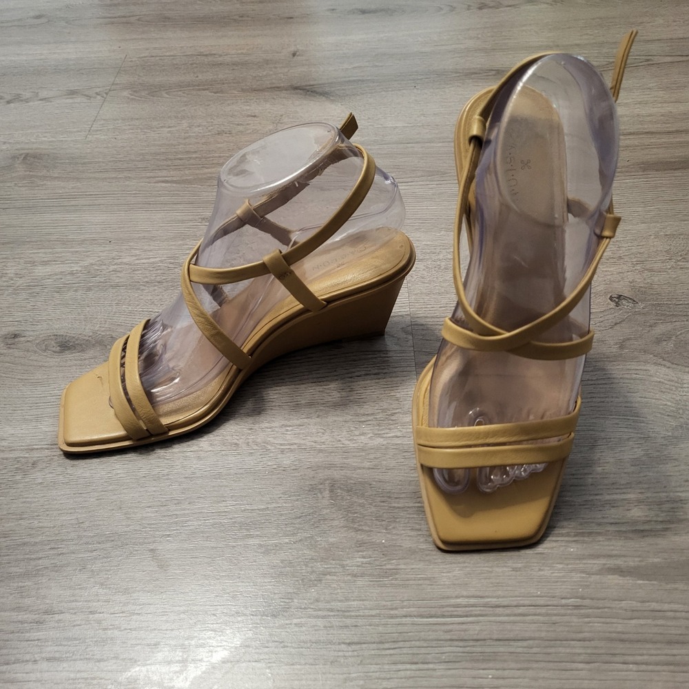 Caslon Tan Leather Strappy Wedge Sandals Square Toe Beige Comfort Womens Size 7